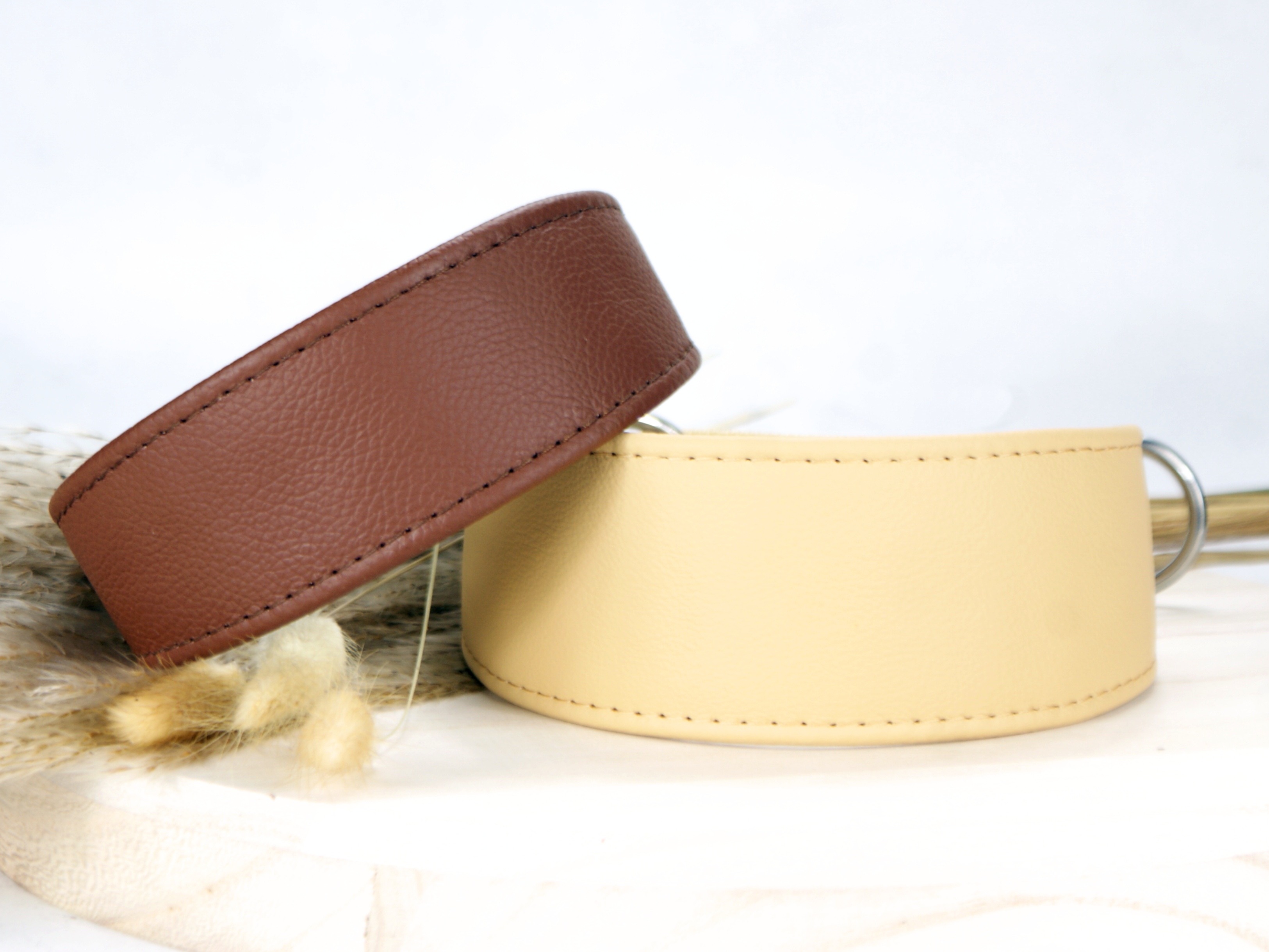 Zugstopp Basic in Mittelbraun und Sand